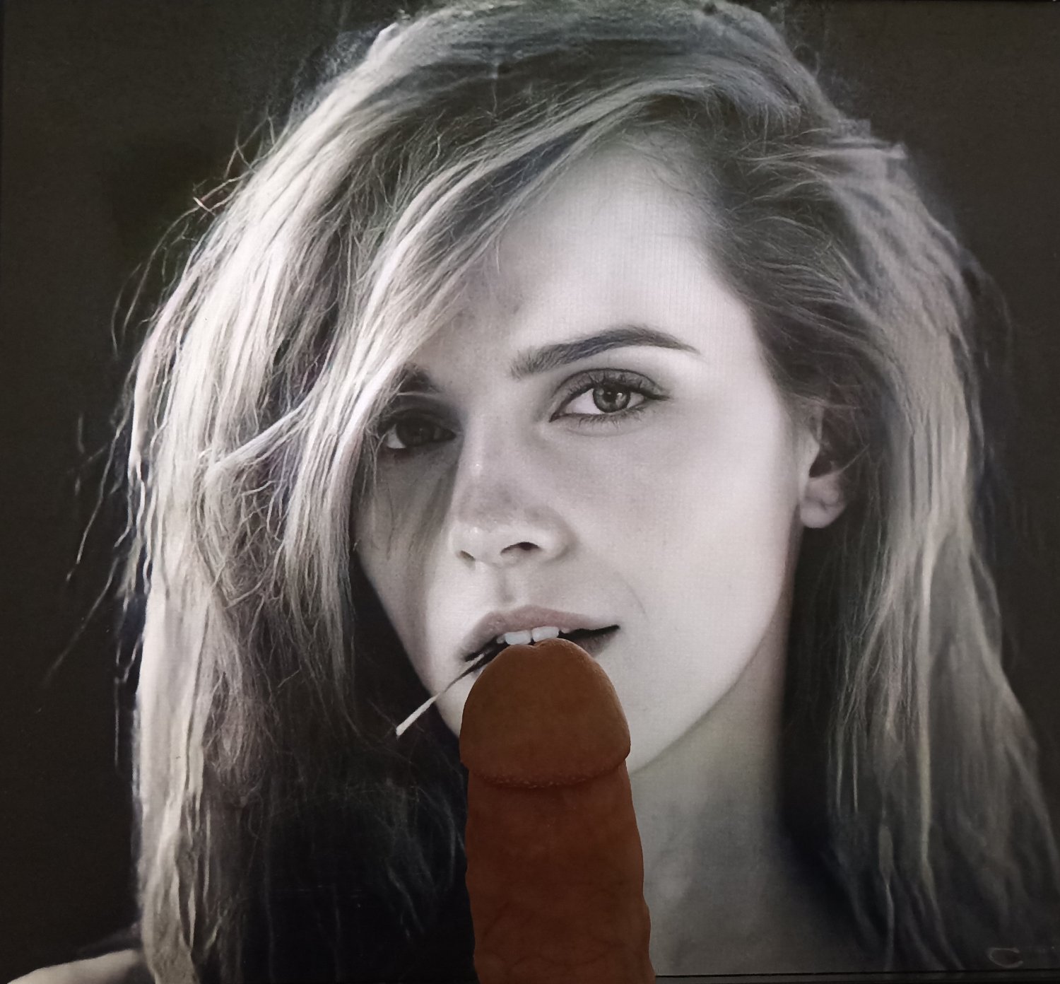 B9ffzRFP Emma Watson Cum Tribute 11 02.jpg